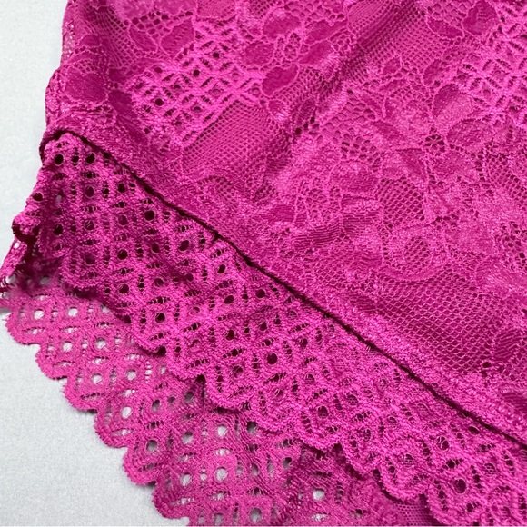 NWT!! TORRID lace bodysuit in pink raspberry fuchsia, 2X. - Picture 7 of 10